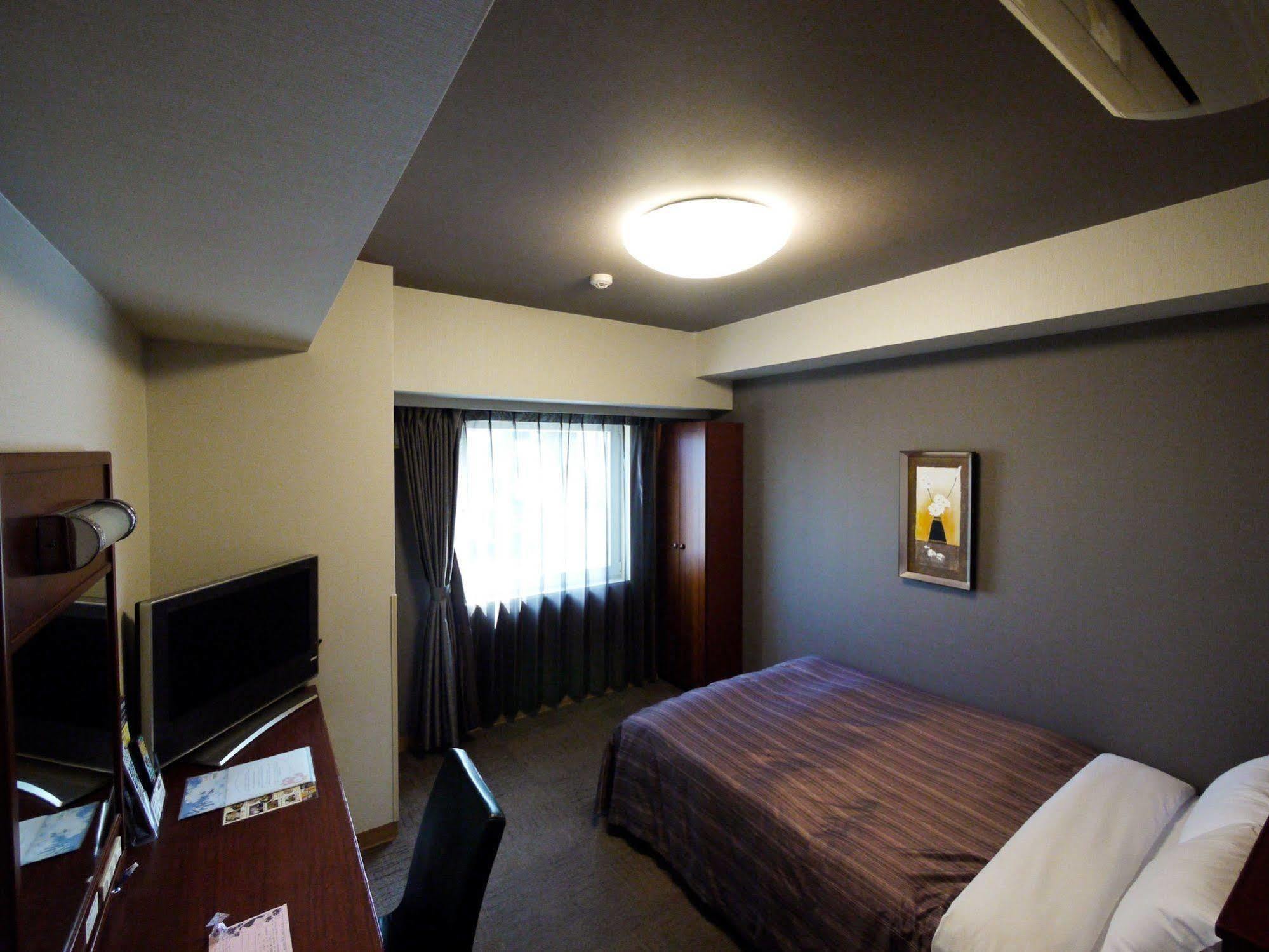 Hotel Route-Inn Koga Ekimae Kültér fotó